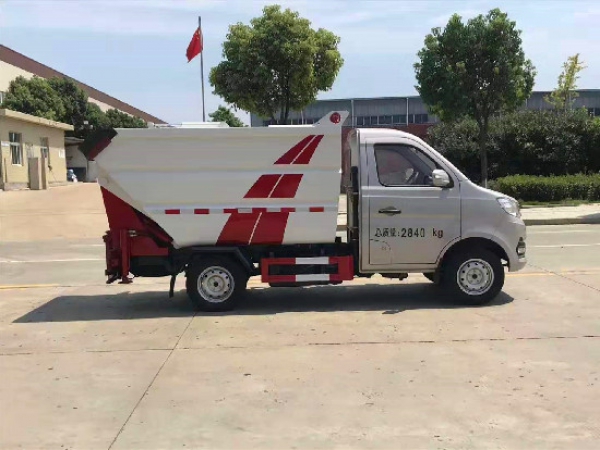 長(zhǎng)安國(guó)六3.5方無(wú)泄漏后掛桶壓縮垃圾車(chē)