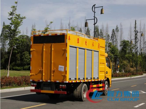 東風(fēng)大多利卡8方污水處理車，凈化車程力廠家直供